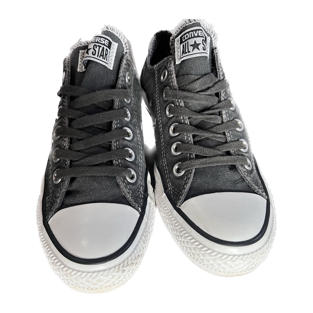 CONVERSE Women’s Sz 7 - Picture 2 of 5